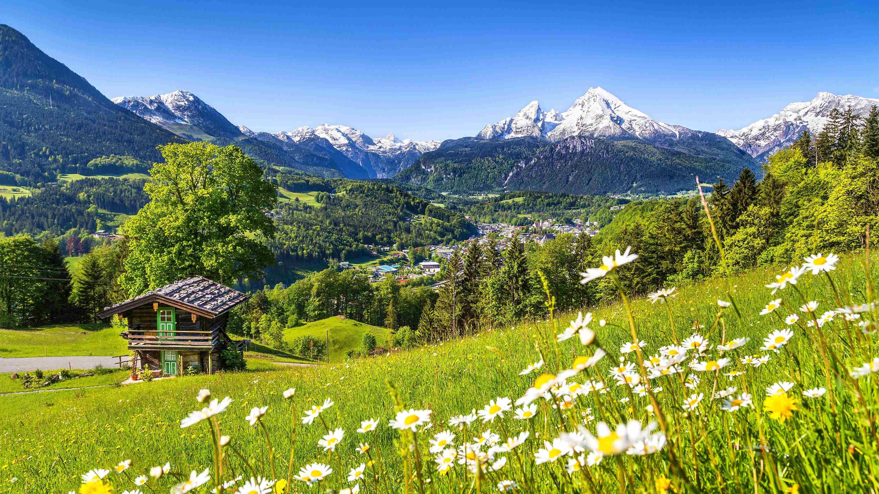 Image de fond qui montre un paysage du pays Liechtenstein