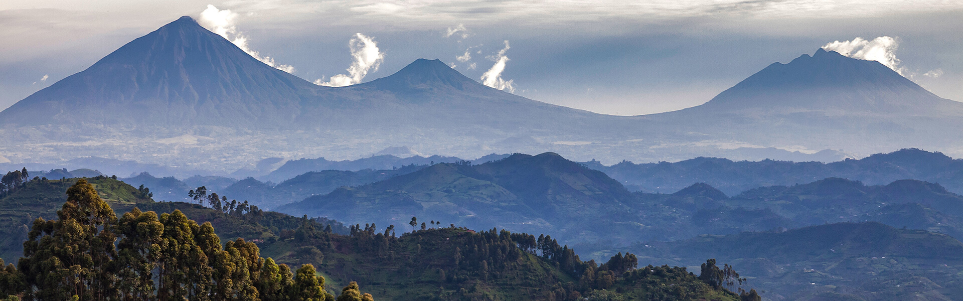 Image de fond qui montre un paysage du pays Rwanda